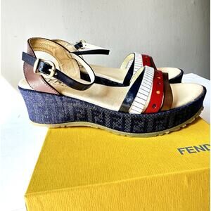 Fendi kids sandals open toe platform leather/canvas Size 11 C